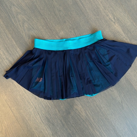 New Balance Size Small Tennis Outfit. Comes as a set (2 pcs.) Coco Gauff line - Picture 3 of 8